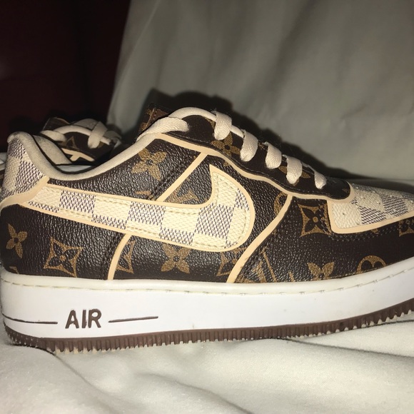Nike Air Force 1 Low
Louis Vuitton Monogram Brown Damier Azur - Picture 2 of 3
